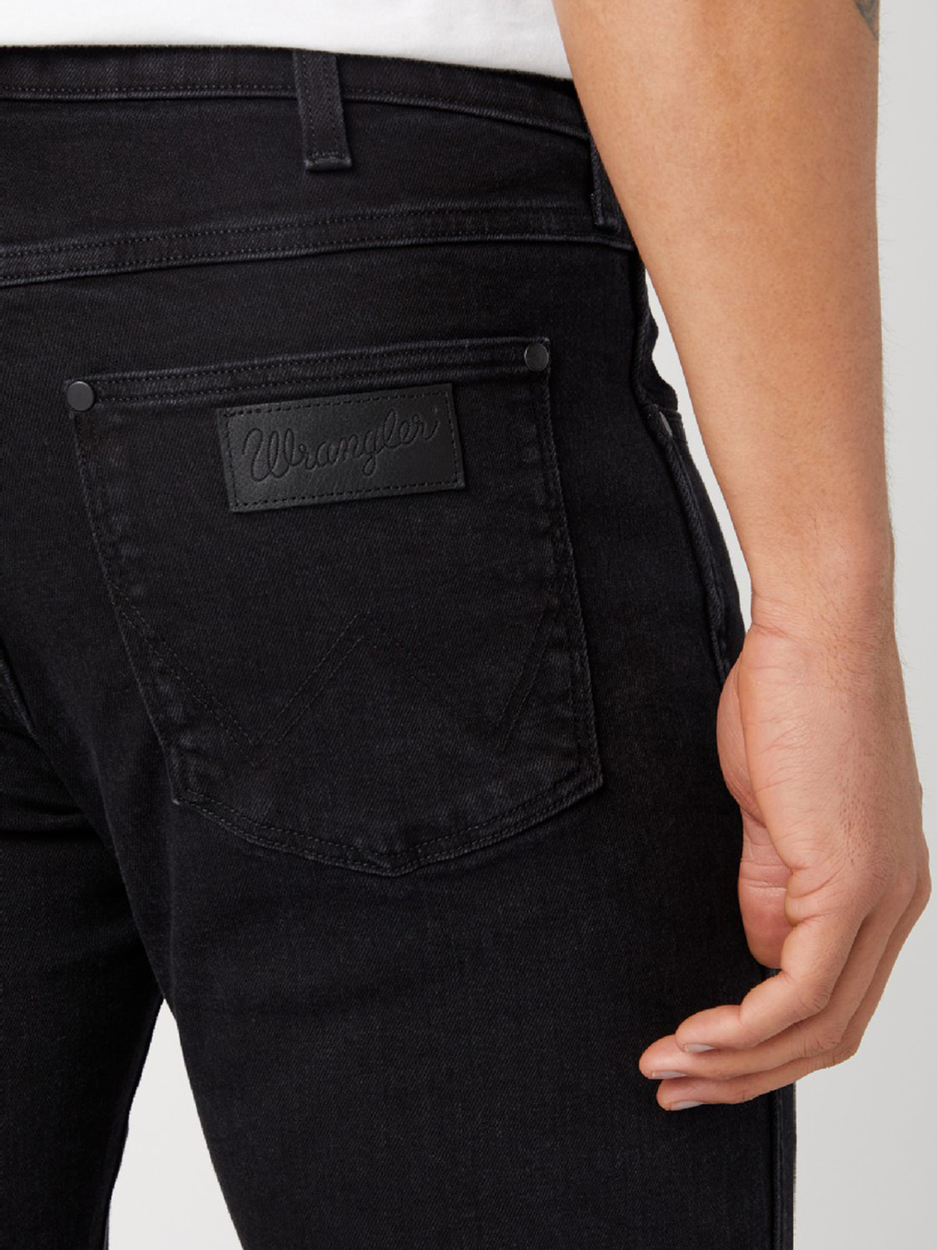 Прямые джинсы Wrangler Larston модель 112341423 Фото