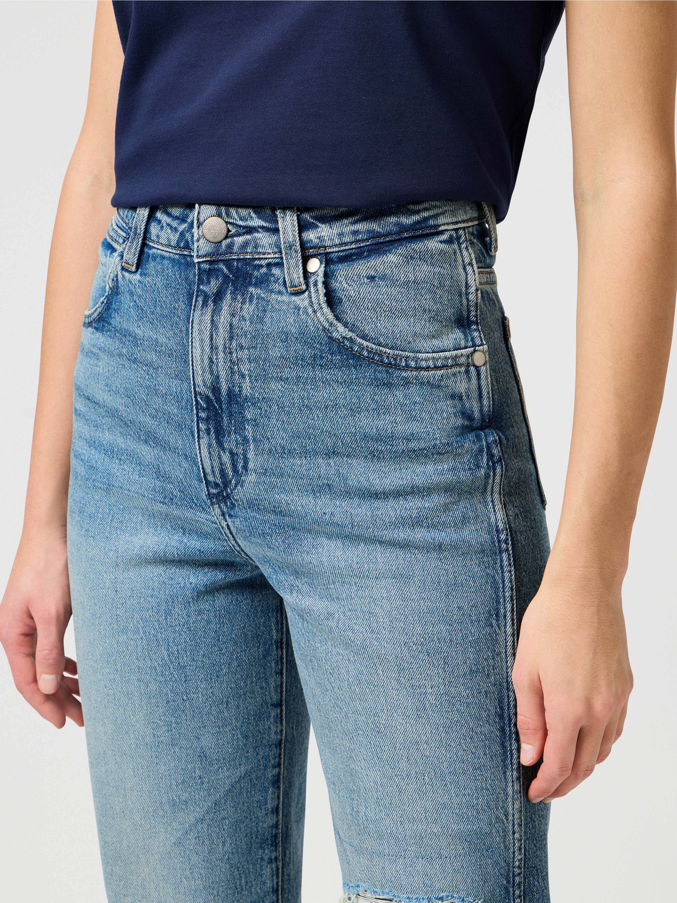 Джинсы мом Wrangler Mom Straight модель 112343582 Джинсы мом Wrangler Mom Straight модель 112343582 Фото