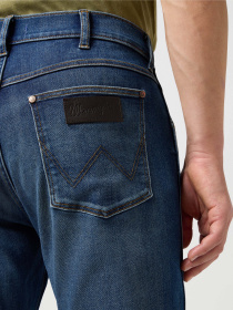 Прямі джинси Wrangler Larston модель 112350848 Фото