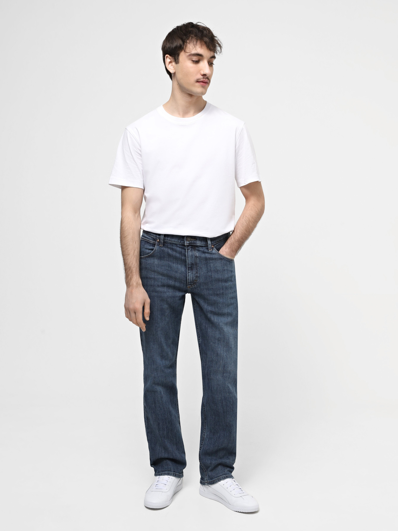 Прямі джинси Wrangler Straight модель W10TM632F Фото