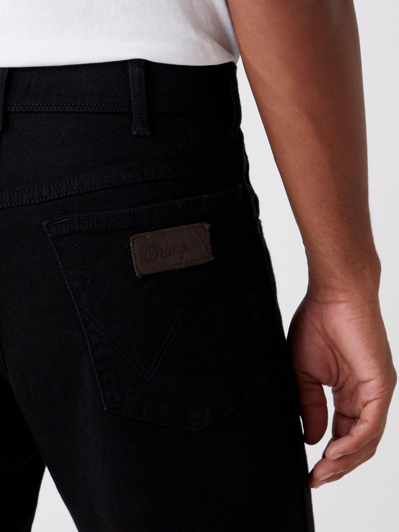 Прямые джинсы Wrangler модель W12109004 Фото