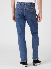 Прямые джинсы Wrangler модель W12133010 Фото