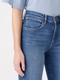 Прямые джинсы Wrangler модель W26RJX386 Фото