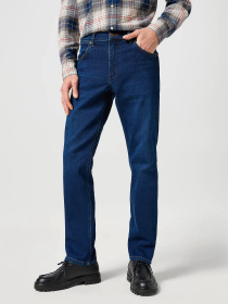 Прямые джинсы Wrangler модель 112357414 Прямые джинсы Wrangler модель 112357414 Фото