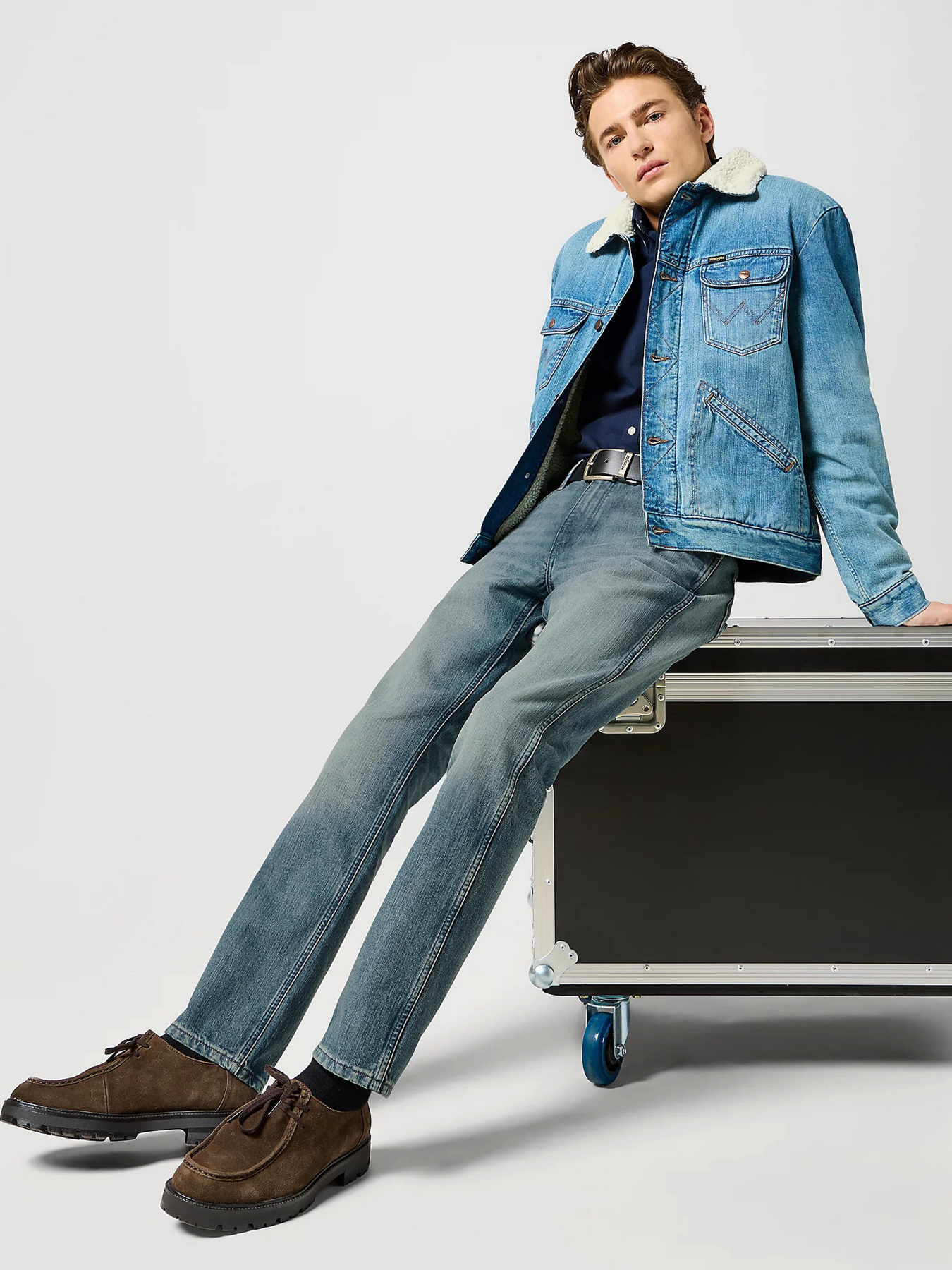 Прямые джинсы Wrangler модель 112357417 Фото