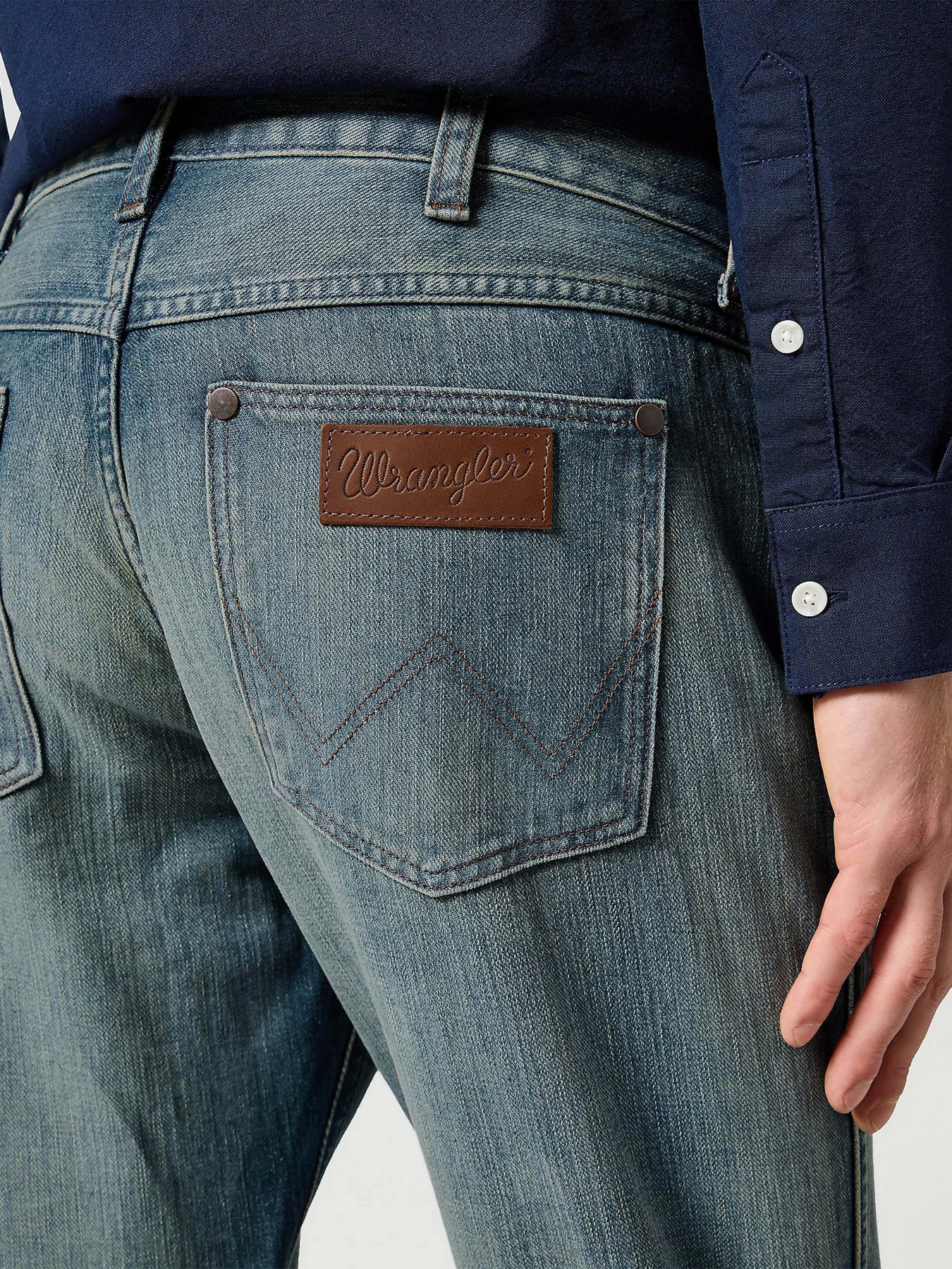 Прямые джинсы Wrangler модель 112357417 Прямые джинсы Wrangler модель 112357417 Фото