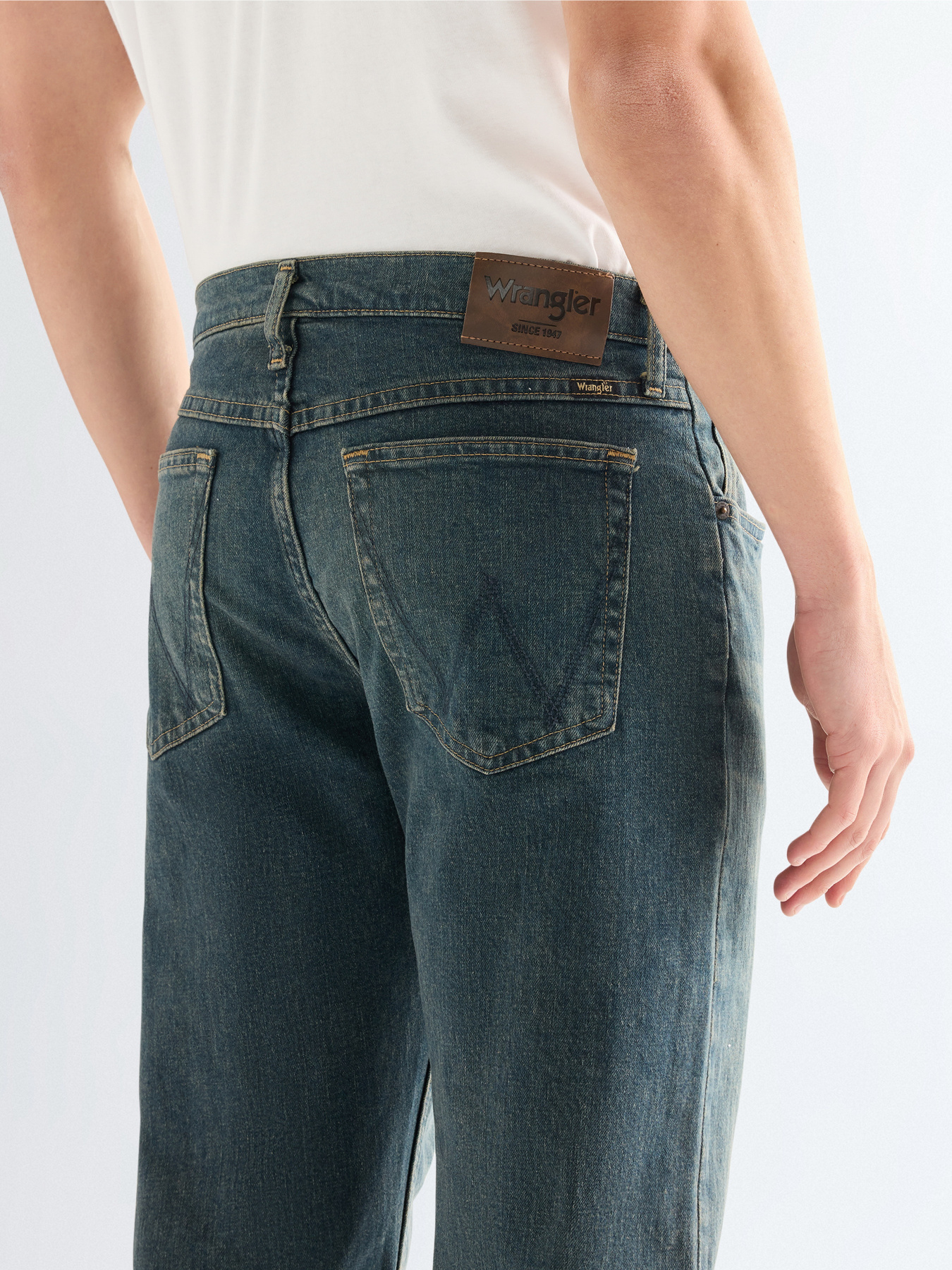 Прямые джинсы Wrangler модель 112352955 Фото