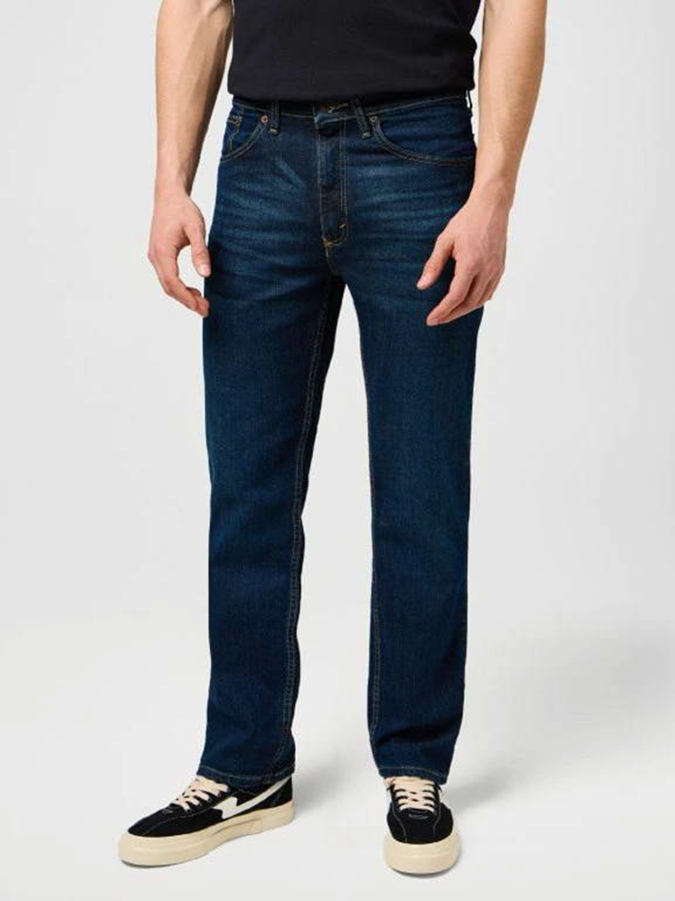 Wrangler 112352956 модель 112352956 Wrangler 112352956 модель 112352956 Фото