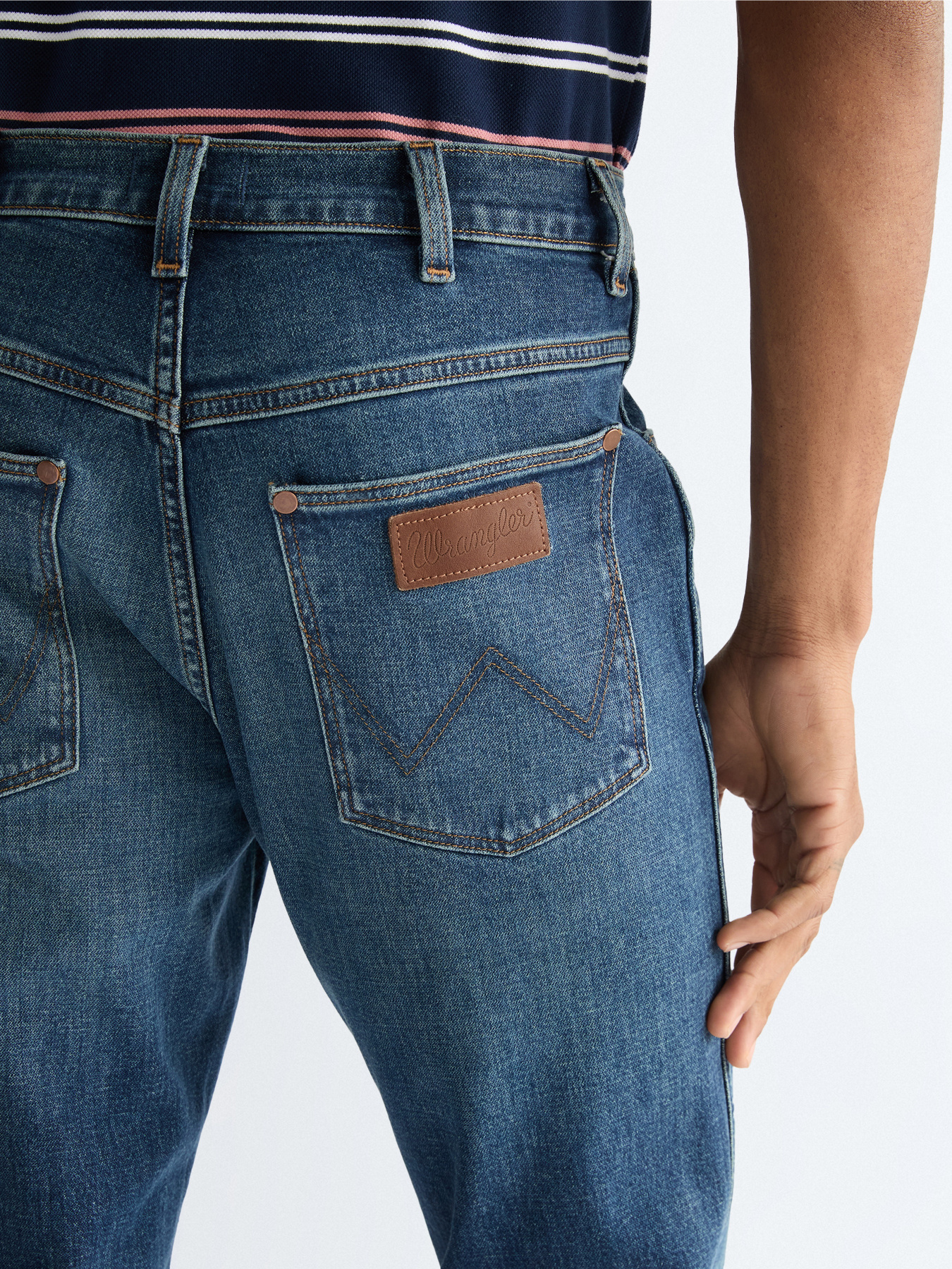 Прямые джинсы Wrangler модель 112378694 Фото