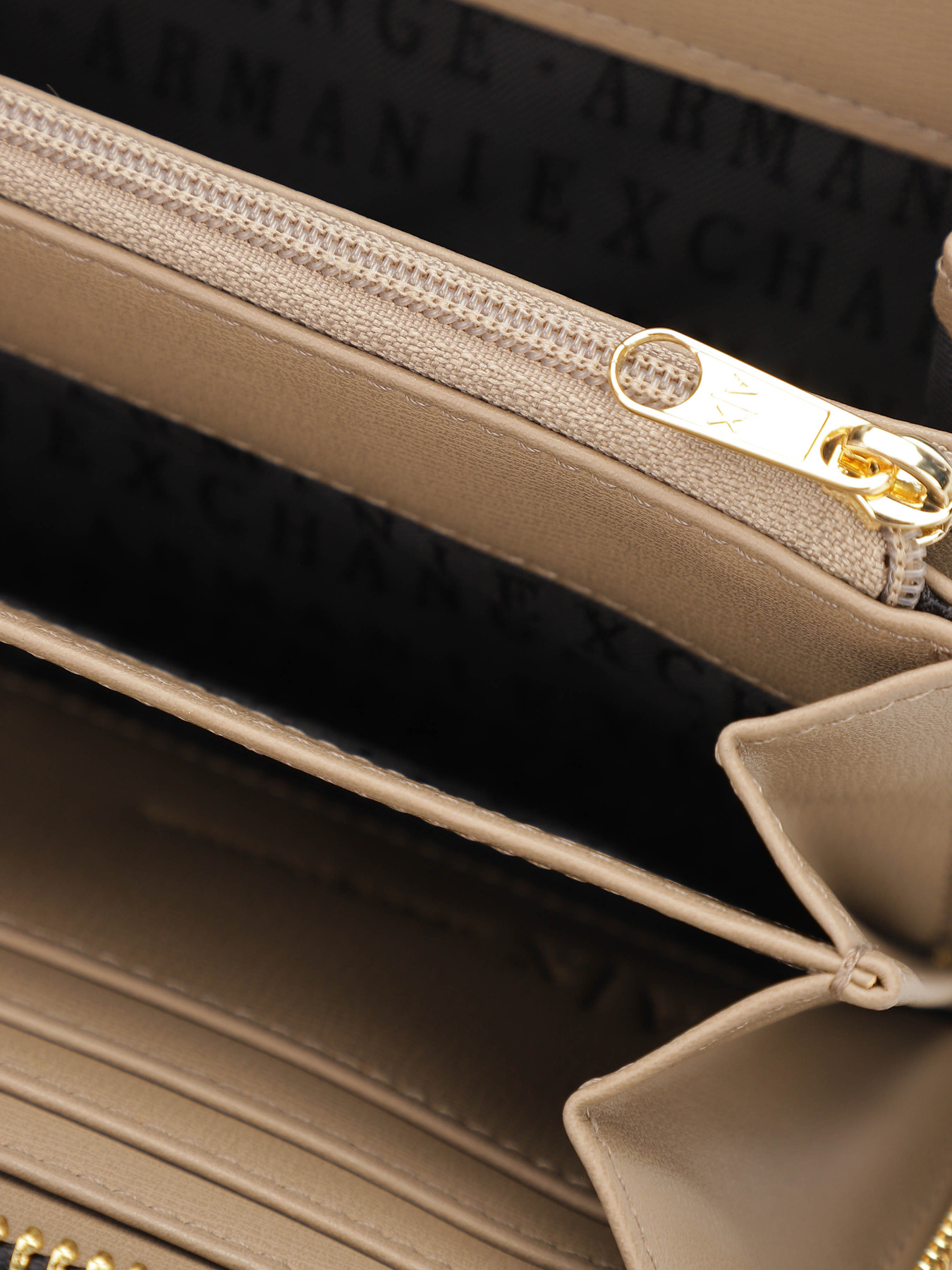 Кошелек Armani Exchange модель 948486-0A874-09752 Фото