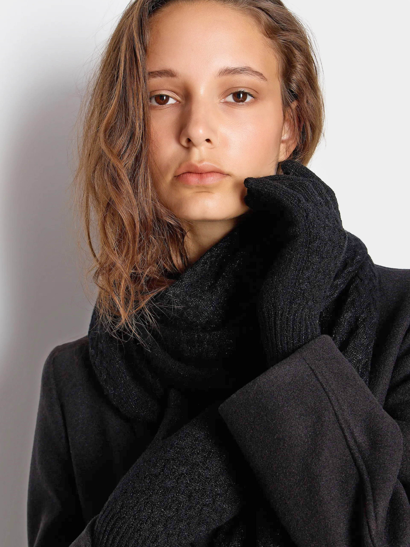 Перчатки Armani Exchange модель 944617-3F304-00020 Фото