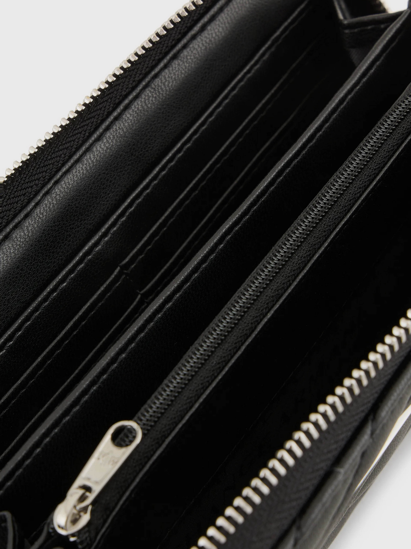 Кошелек Armani Exchange модель 948068-4R742-00020 Фото