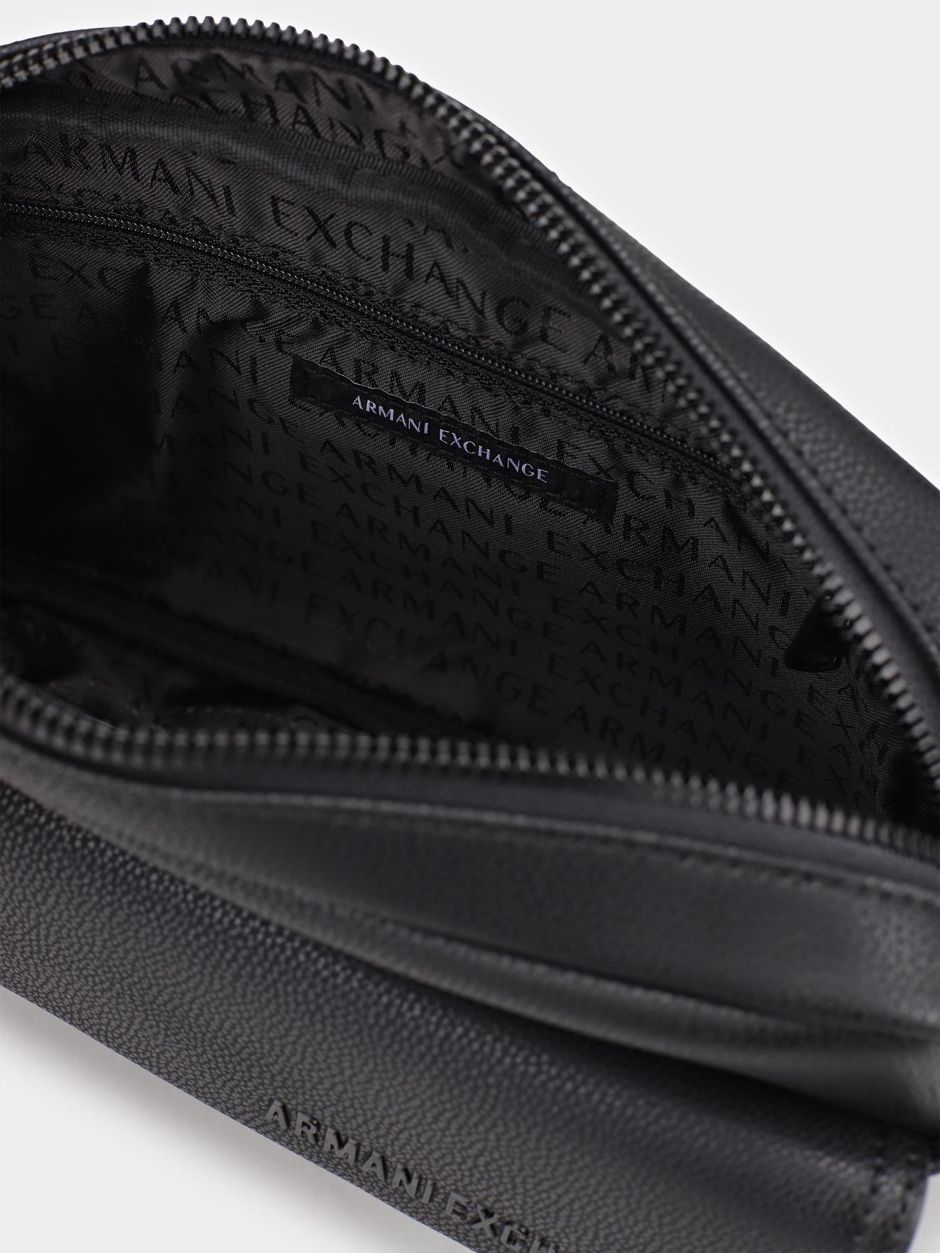 Сумка Armani Exchange модель XM001998-AF17090-UC001 Фото