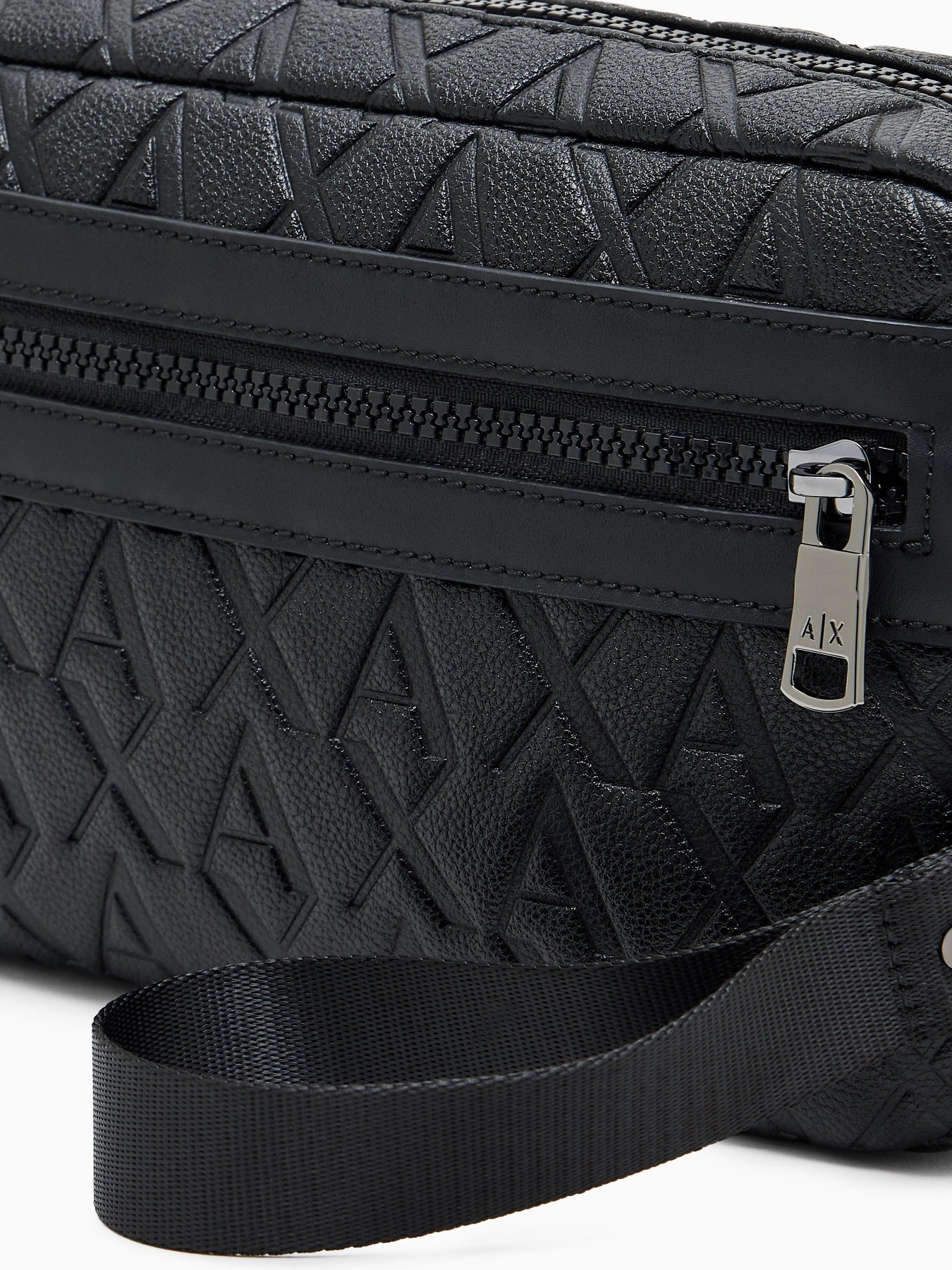 Armani Exchange модель XM001272-AF12133-UC001 Фото