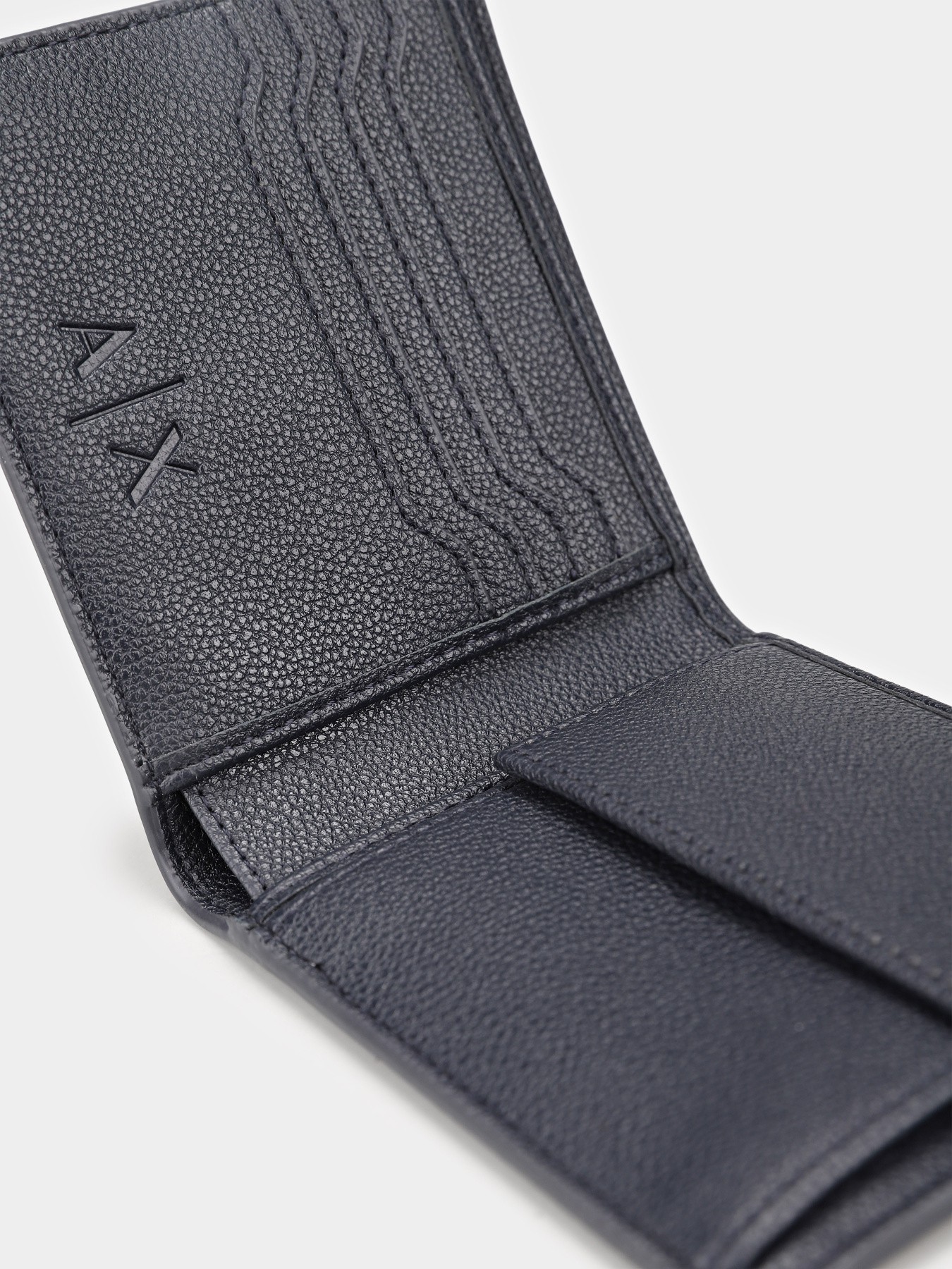 Armani Exchange XM002591-AF22651-UB101 модель XM002591-AF22651-UB101 Armani Exchange XM002591-AF22651-UB101 модель XM002591-AF22651-UB101 Фото