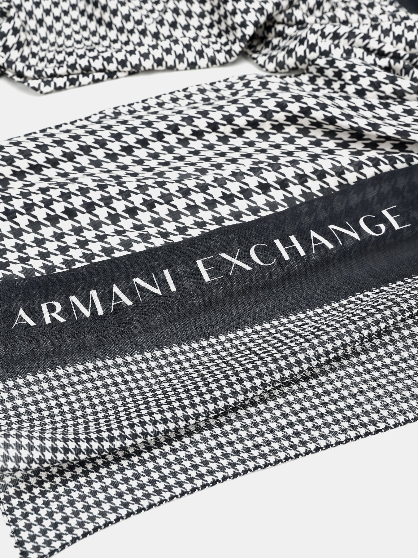 Шарф Armani Exchange модель 944118-1P118-00020 Фото