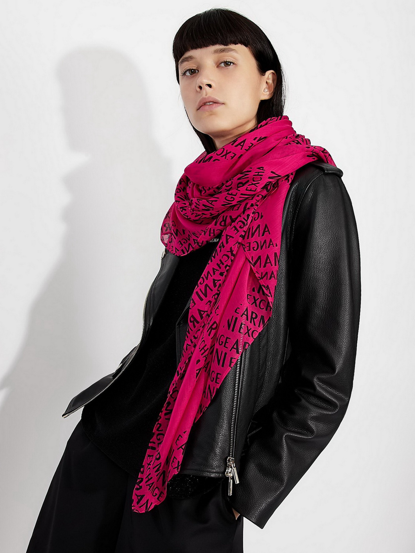 Шарф Armani Exchange модель 944106-0A821-20975 Шарф Armani Exchange модель 944106-0A821-20975 Фото