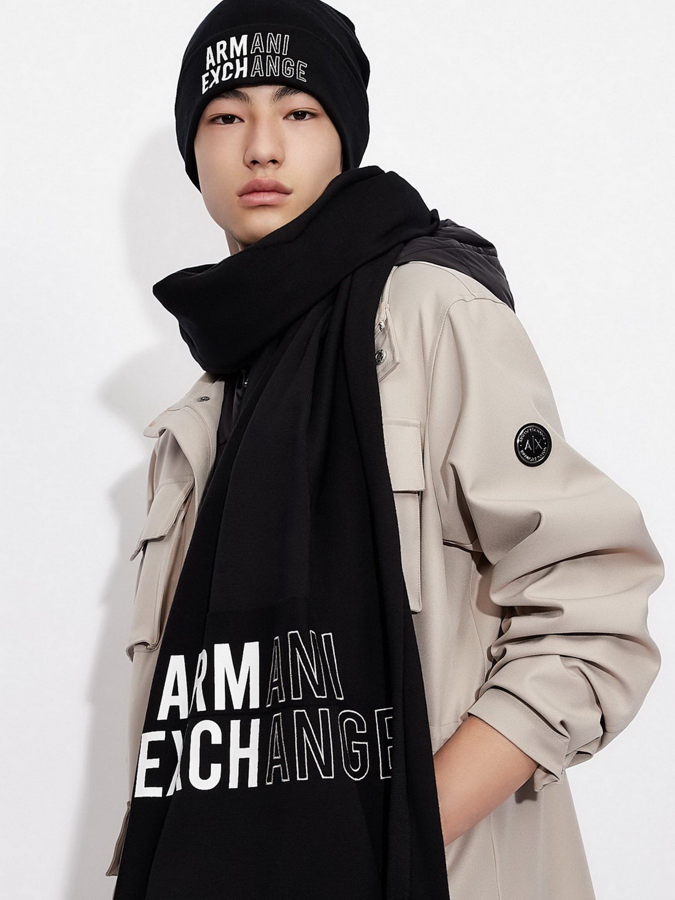 Шарф Armani Exchange модель 954602-1A300-00020 Фото