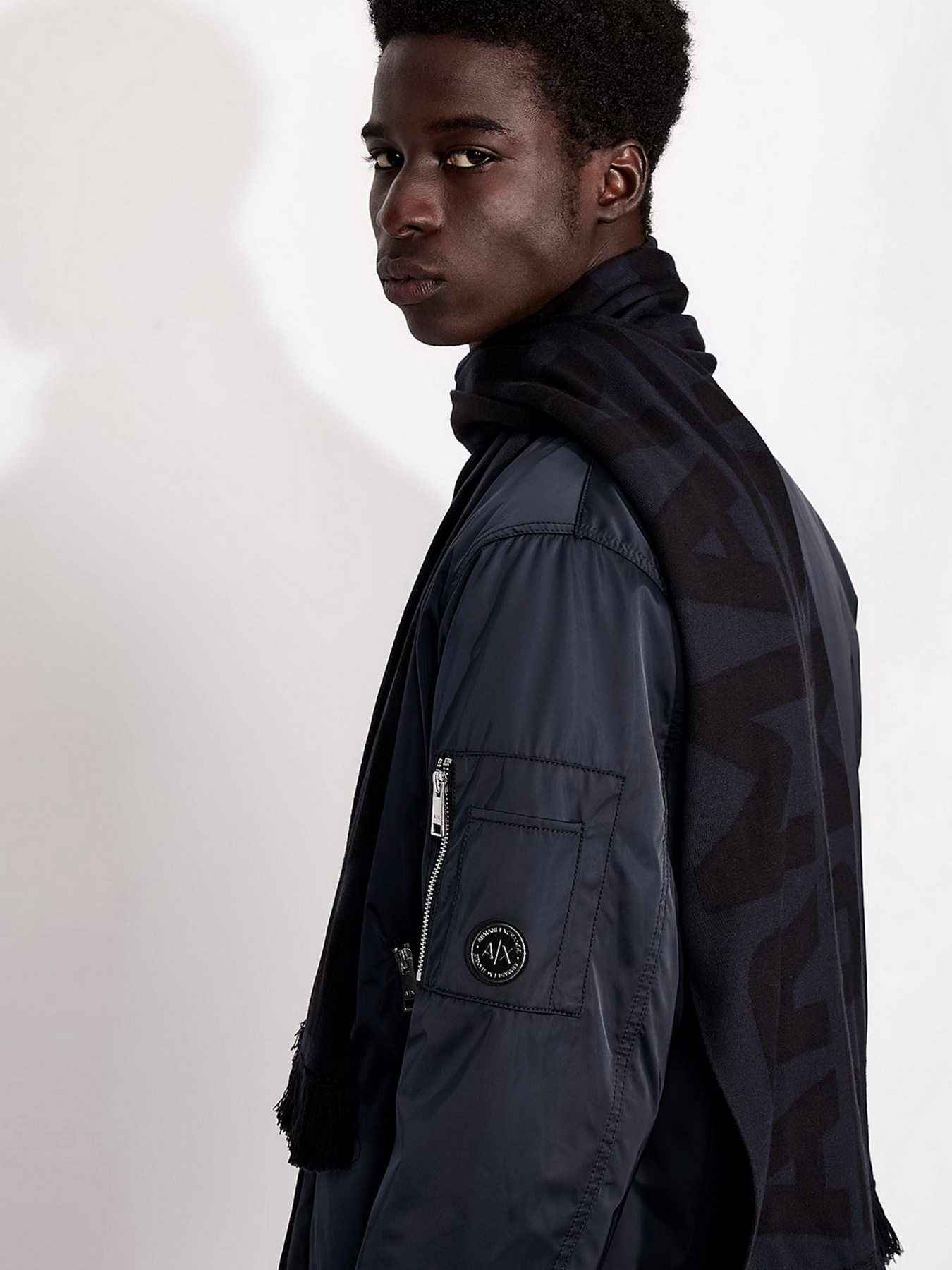 Шарф Armani Exchange модель 954607-1A302-00035 Фото