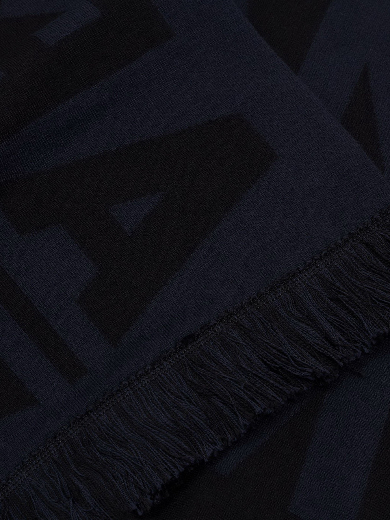 Шарф Armani Exchange модель 954607-1A302-00035 Шарф Armani Exchange модель 954607-1A302-00035 Фото