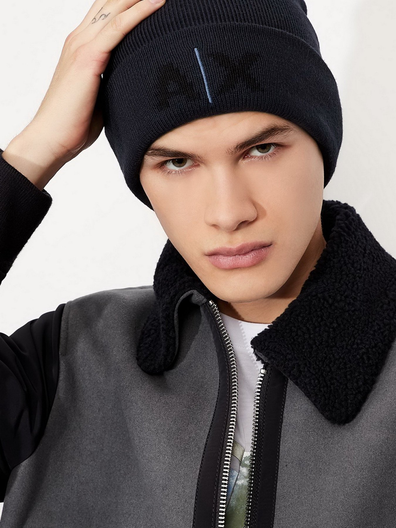 Шапка Armani Exchange модель 954665-1A302-00035 Фото