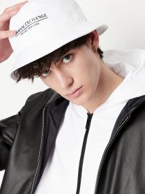 Панама Armani Exchange модель 954700-2R125-00010 Фото