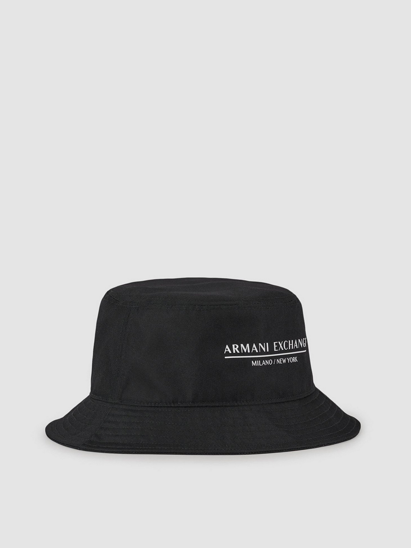 Панама Armani Exchange модель 954700-2R125-00020 Панама Armani Exchange модель 954700-2R125-00020 Фото