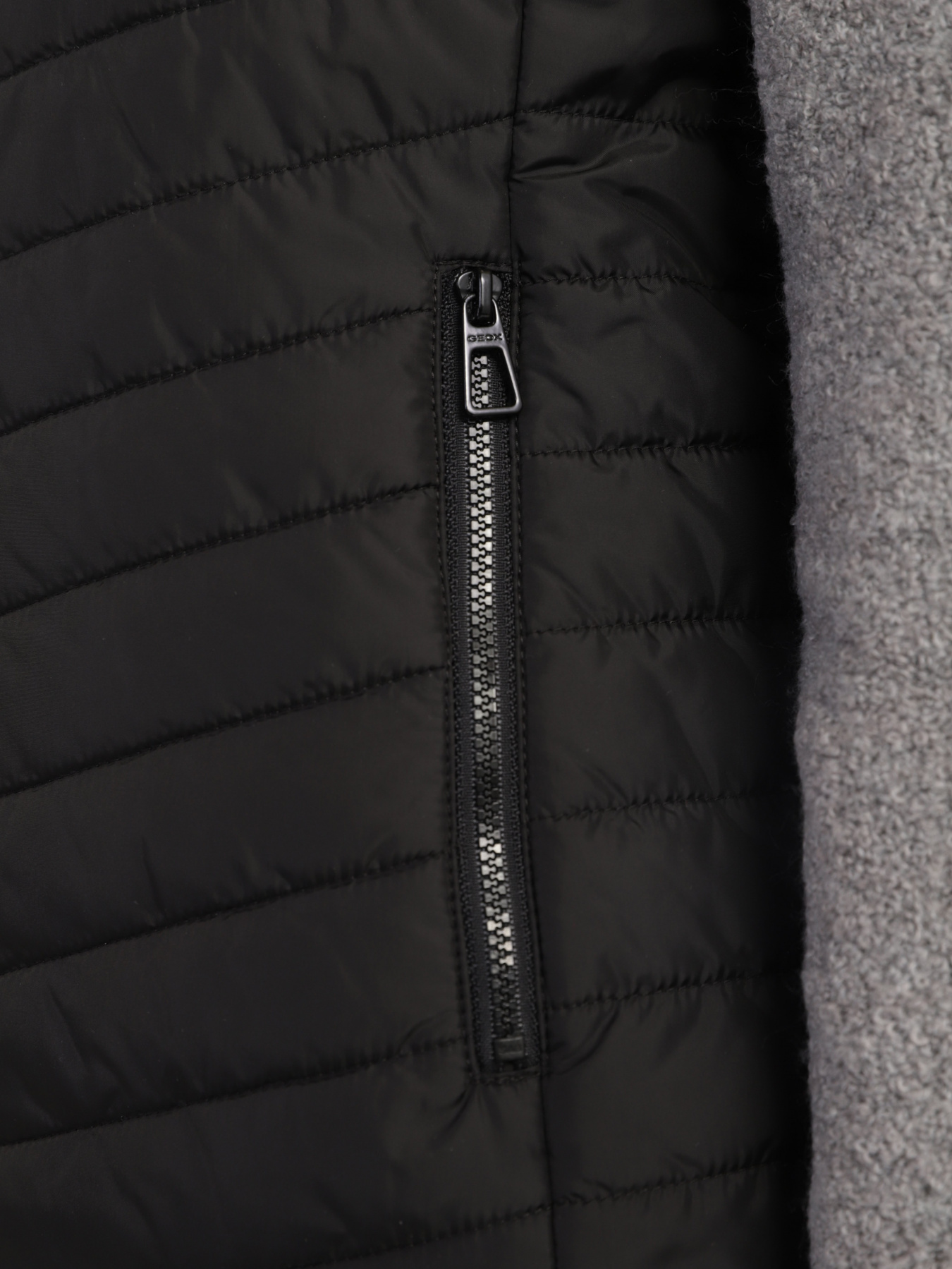 Жилет Geox Ascythia модель W1423C-T2606-F9000 Фото