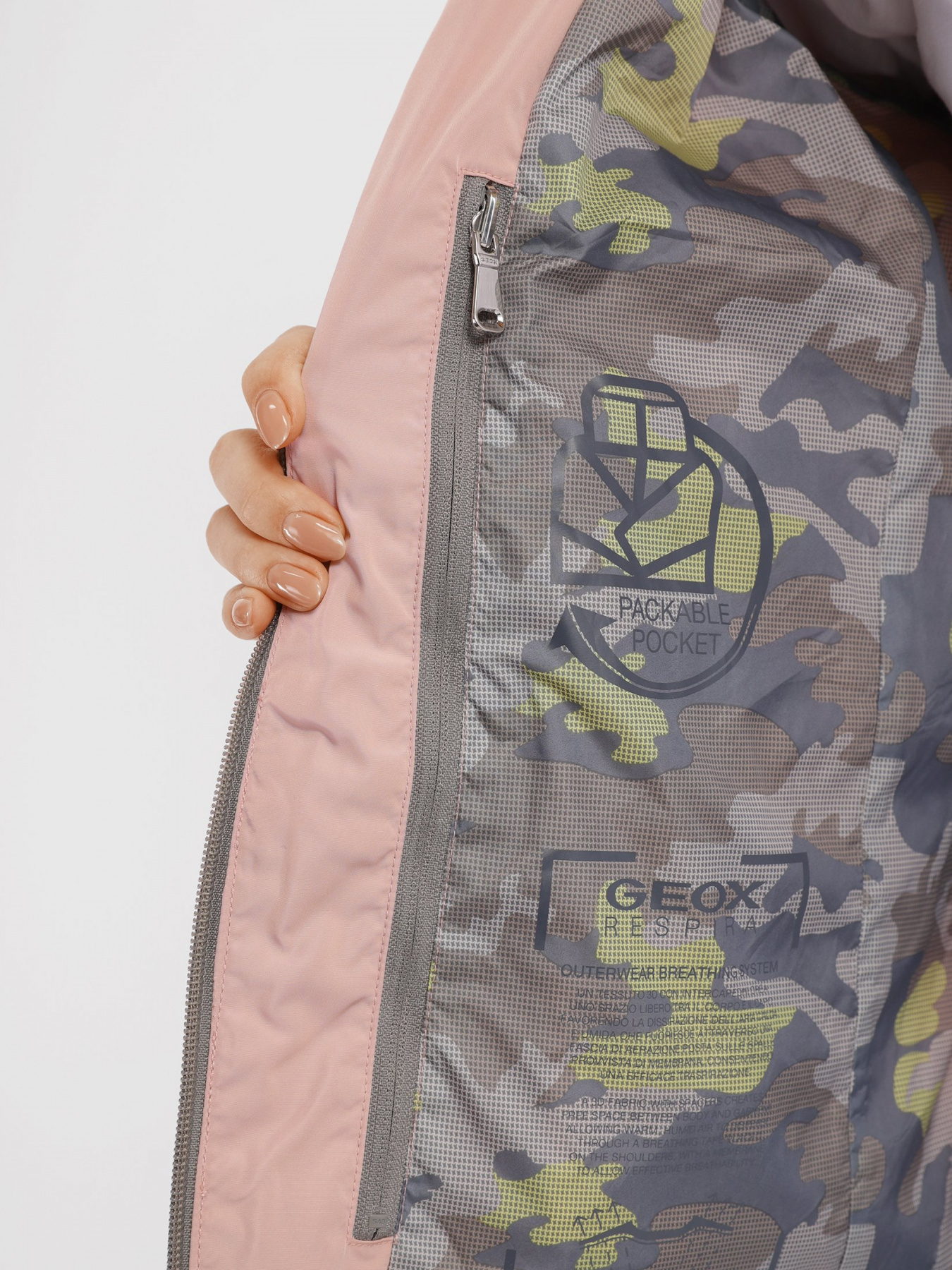 Демісезонна куртка Geox Bulmya модель W2521P-T2924-F8293 Фото