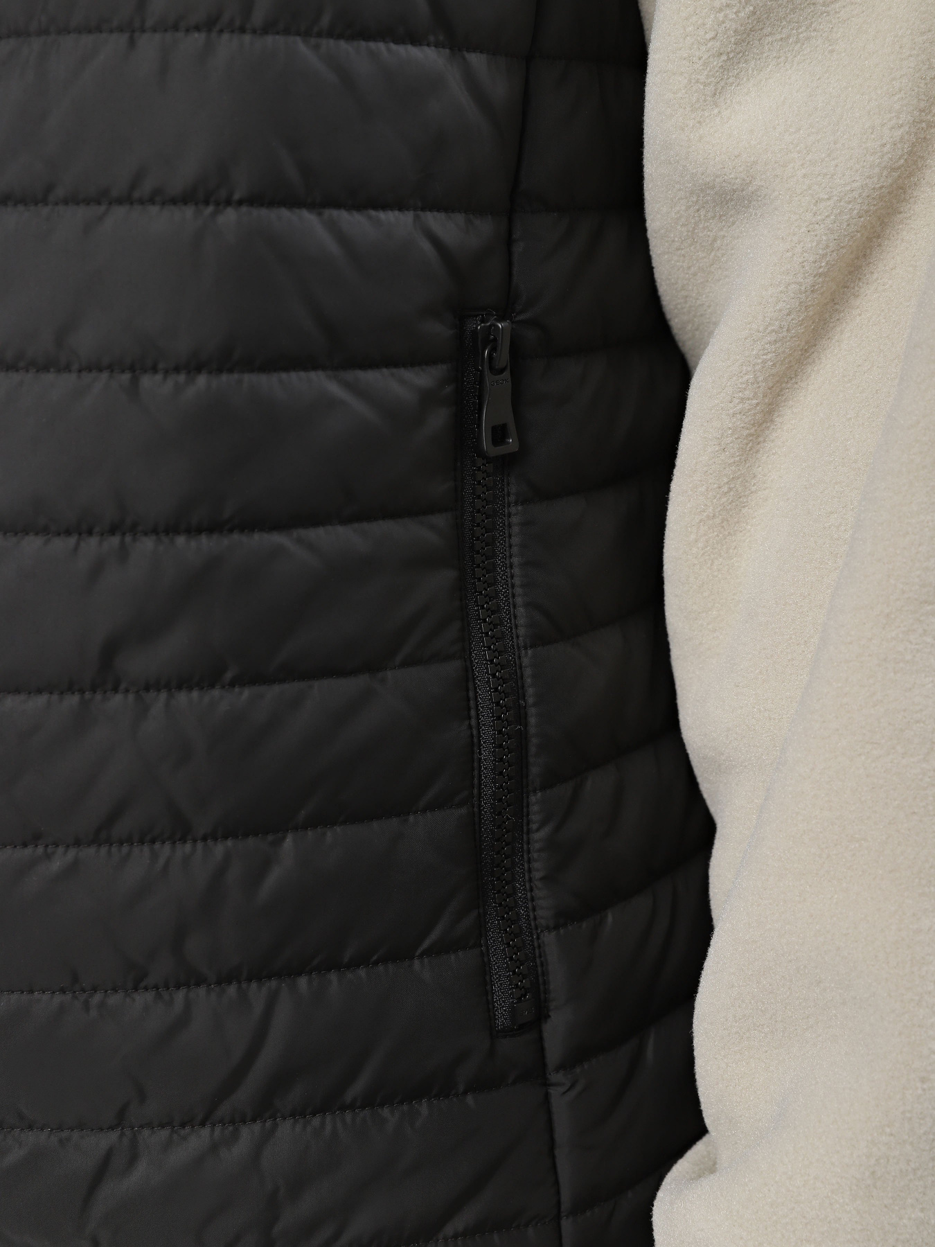 Утепленный жилет Geox Wilmer модель M3622G-T3017-F9000 Фото