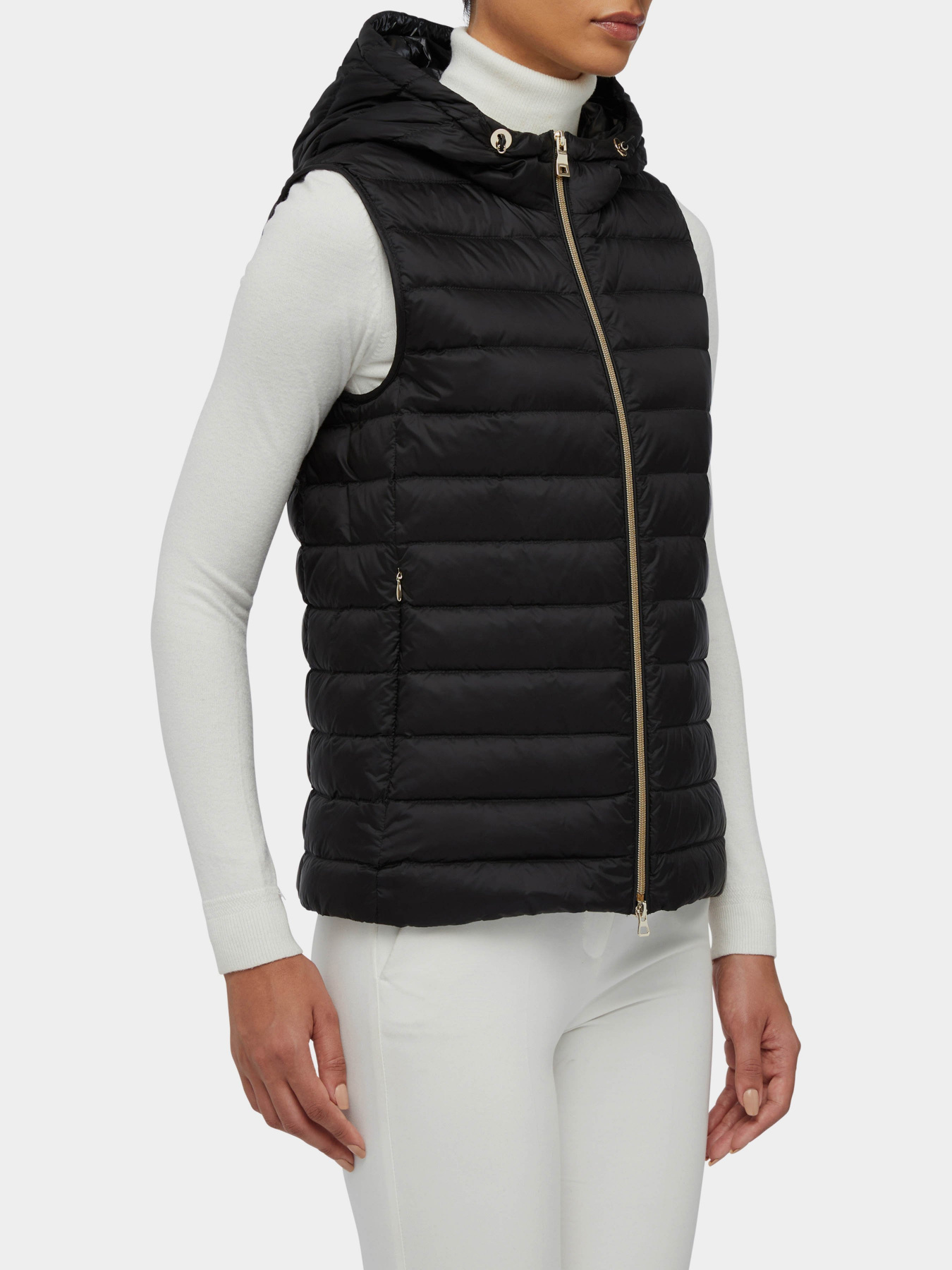 Жилет с утеплителем Geox Jaysen модель W3625D-T2562-F9000 Фото