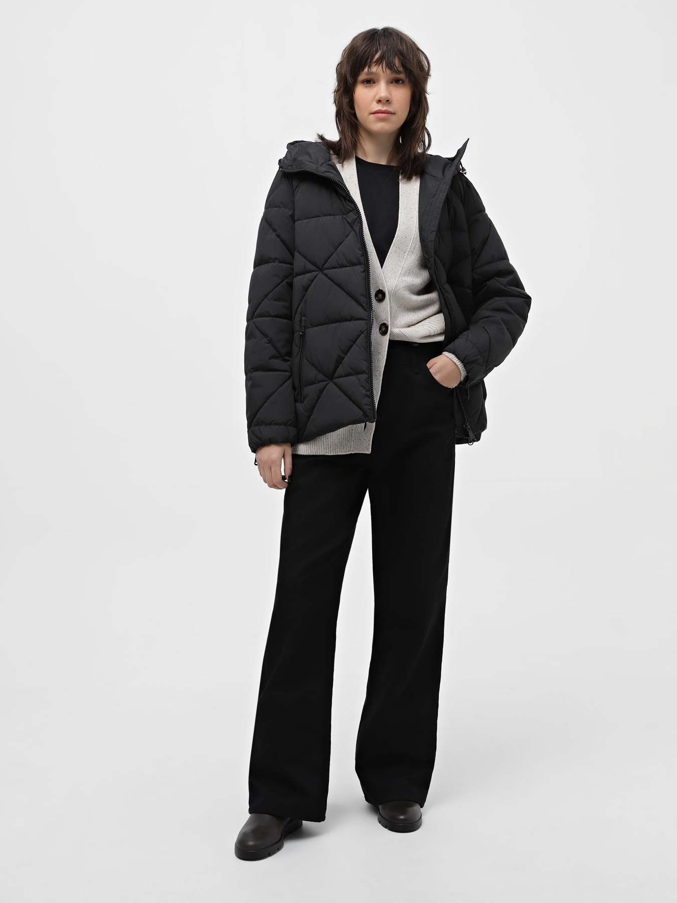 Зимняя куртка Geox Alleniee модель W3628D-T2918-F9000 Зимняя куртка Geox Alleniee модель W3628D-T2918-F9000 Фото