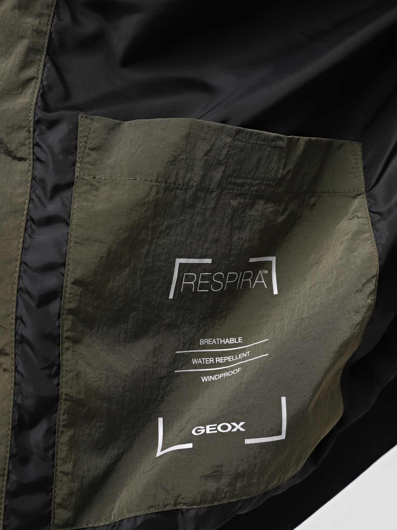 Демисезонная куртка Geox Deiven Bomber модель M4522S-T3079-F3511 Фото