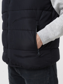 Жилет с утеплителем Geox Magnete модель M4628P-T3144-F1624 Фото