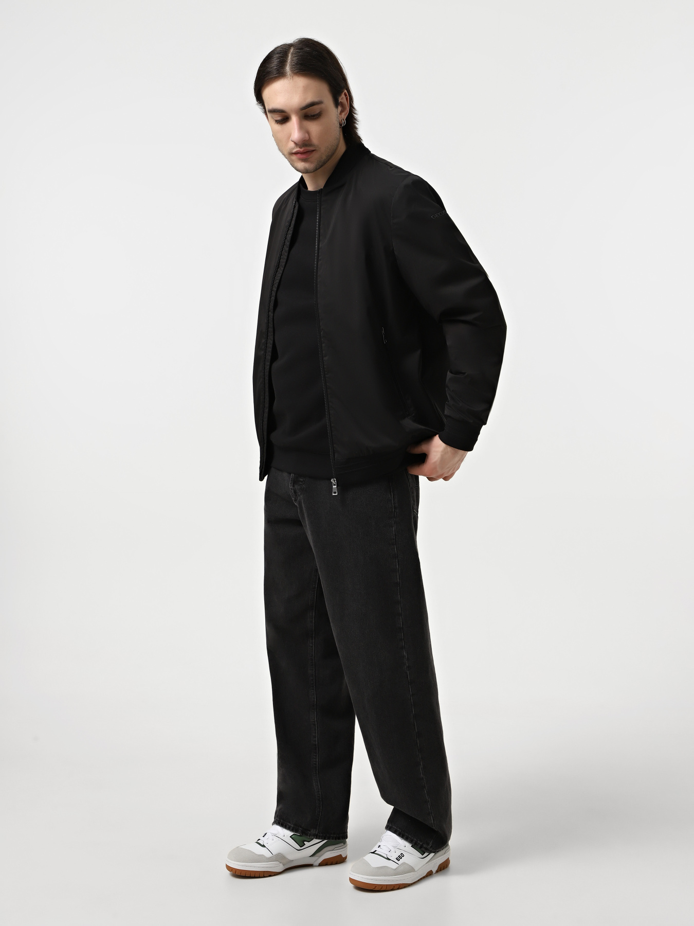 Бомбер Geox Avola модель M5520Z-T3220-F9000 Фото