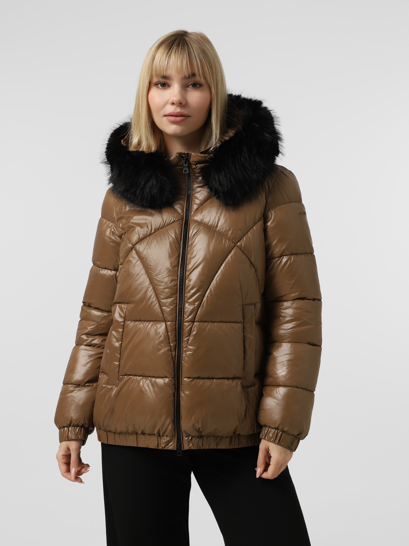 Зимова куртка Geox модель W5628S-T3121-F5212 Зимова куртка Geox модель W5628S-T3121-F5212 Фото