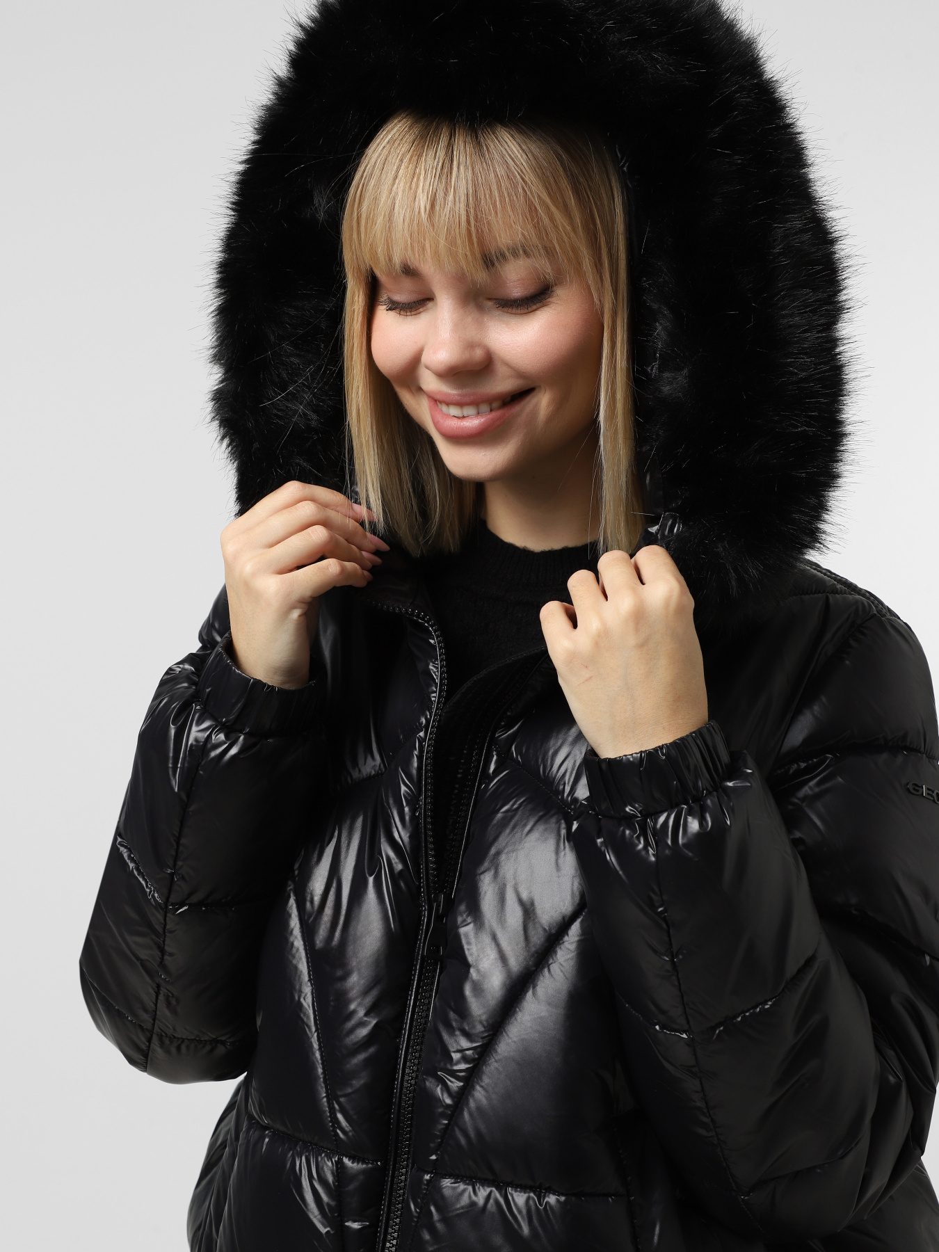 Зимова куртка Geox модель W5628S-T3121-F9000 Фото