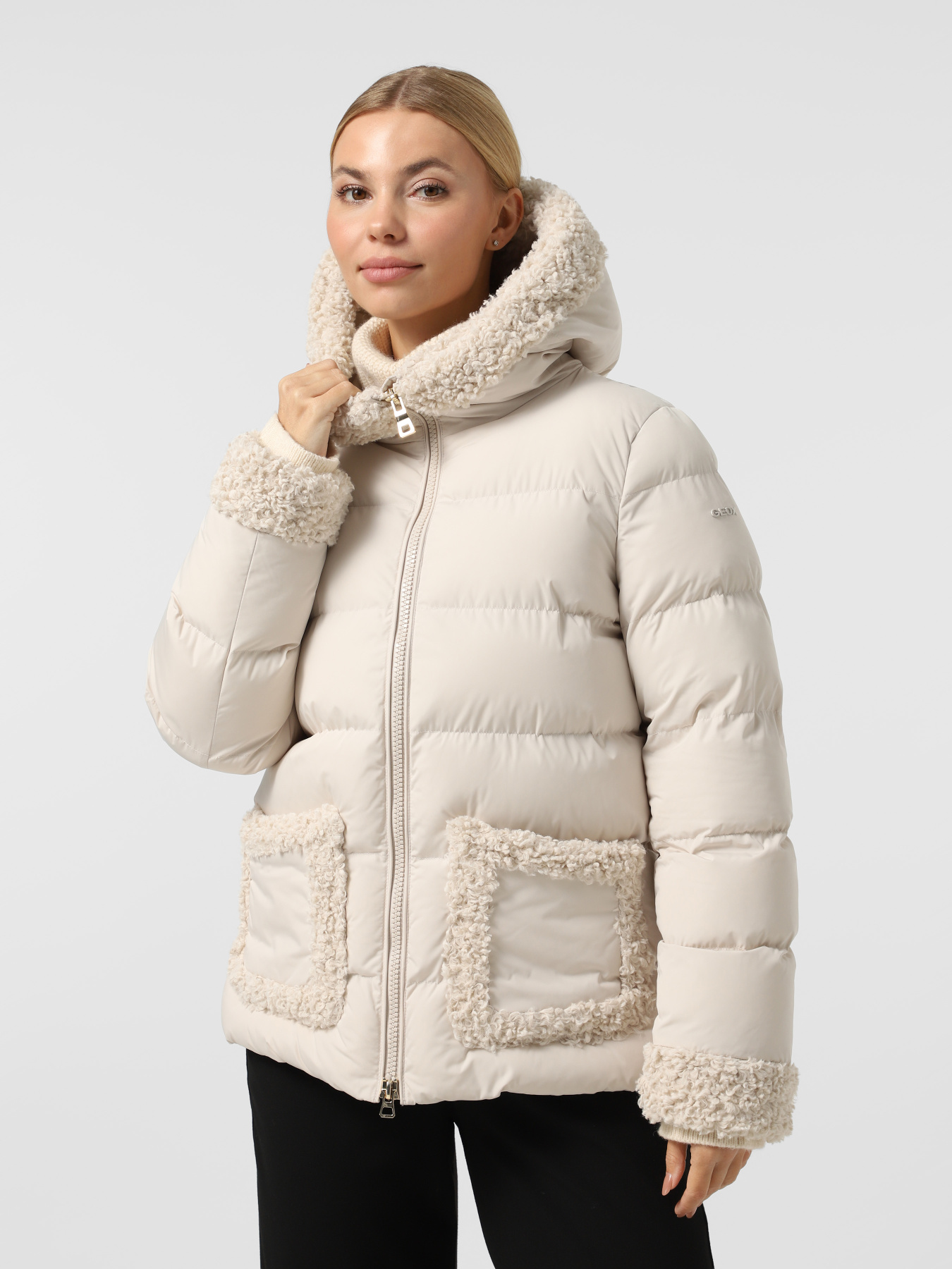 Зимняя куртка Geox модель W5628D-T3266-F5272 Зимняя куртка Geox модель W5628D-T3266-F5272 Фото