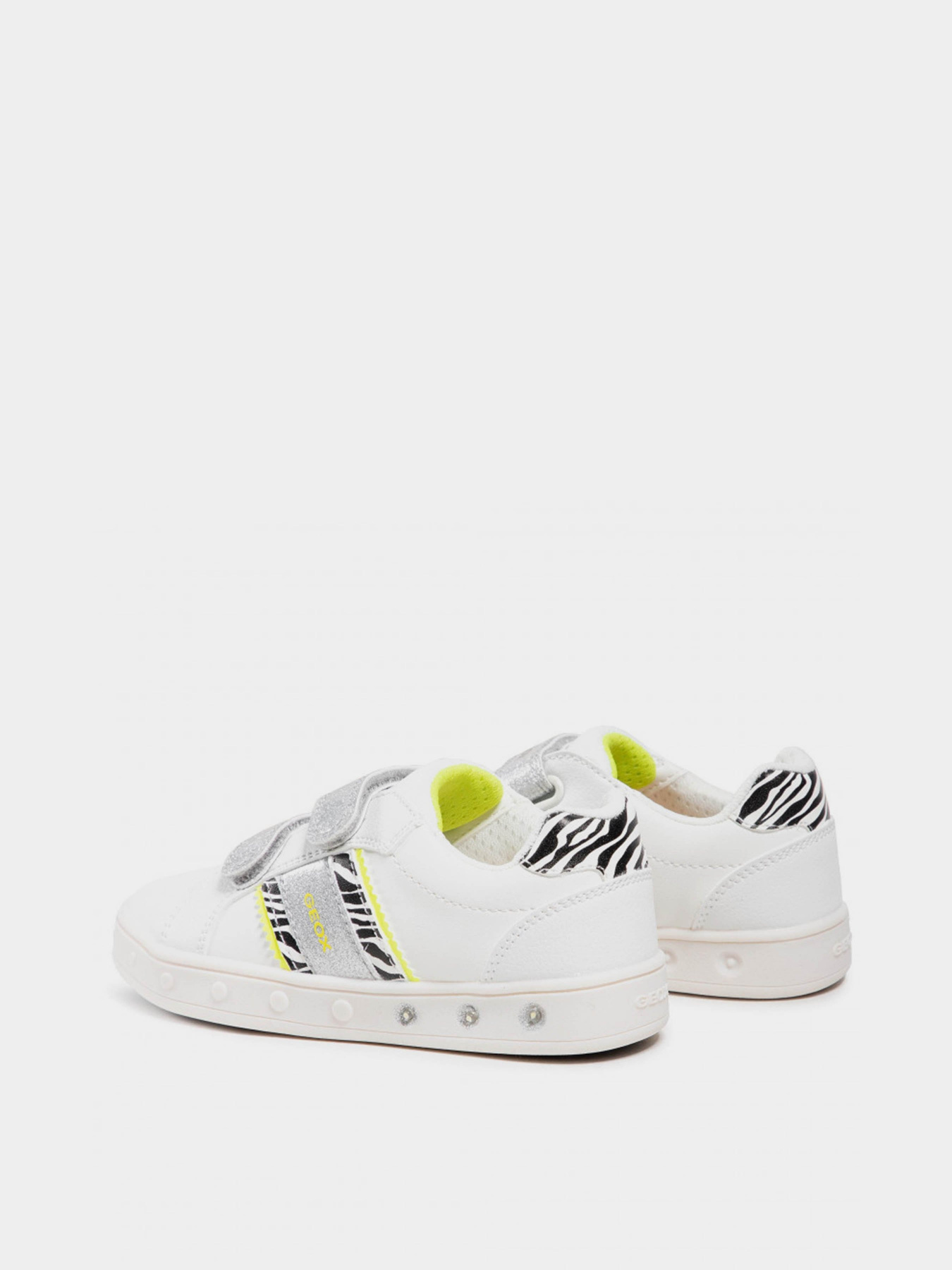 Полуботинки Geox Skylin модель J158WH-05404-C0552 Полуботинки Geox Skylin модель J158WH-05404-C0552 Фото