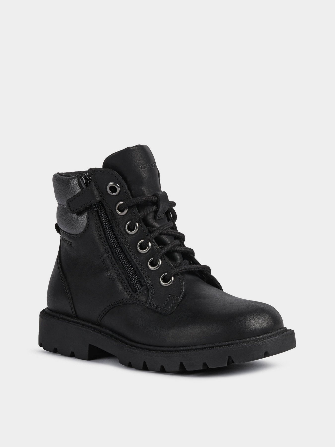 Ботинки Geox Shaylax модель J16EYA-00043-C9999 Ботинки Geox Shaylax модель J16EYA-00043-C9999 Фото