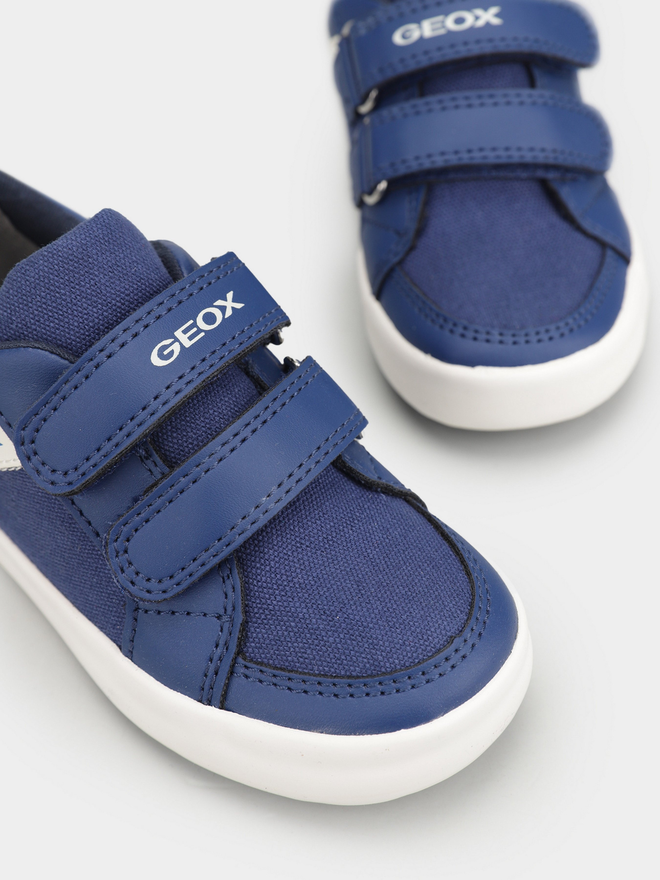 Полуботинки Geox Gisli модель B151NB-01054-C4211 Фото