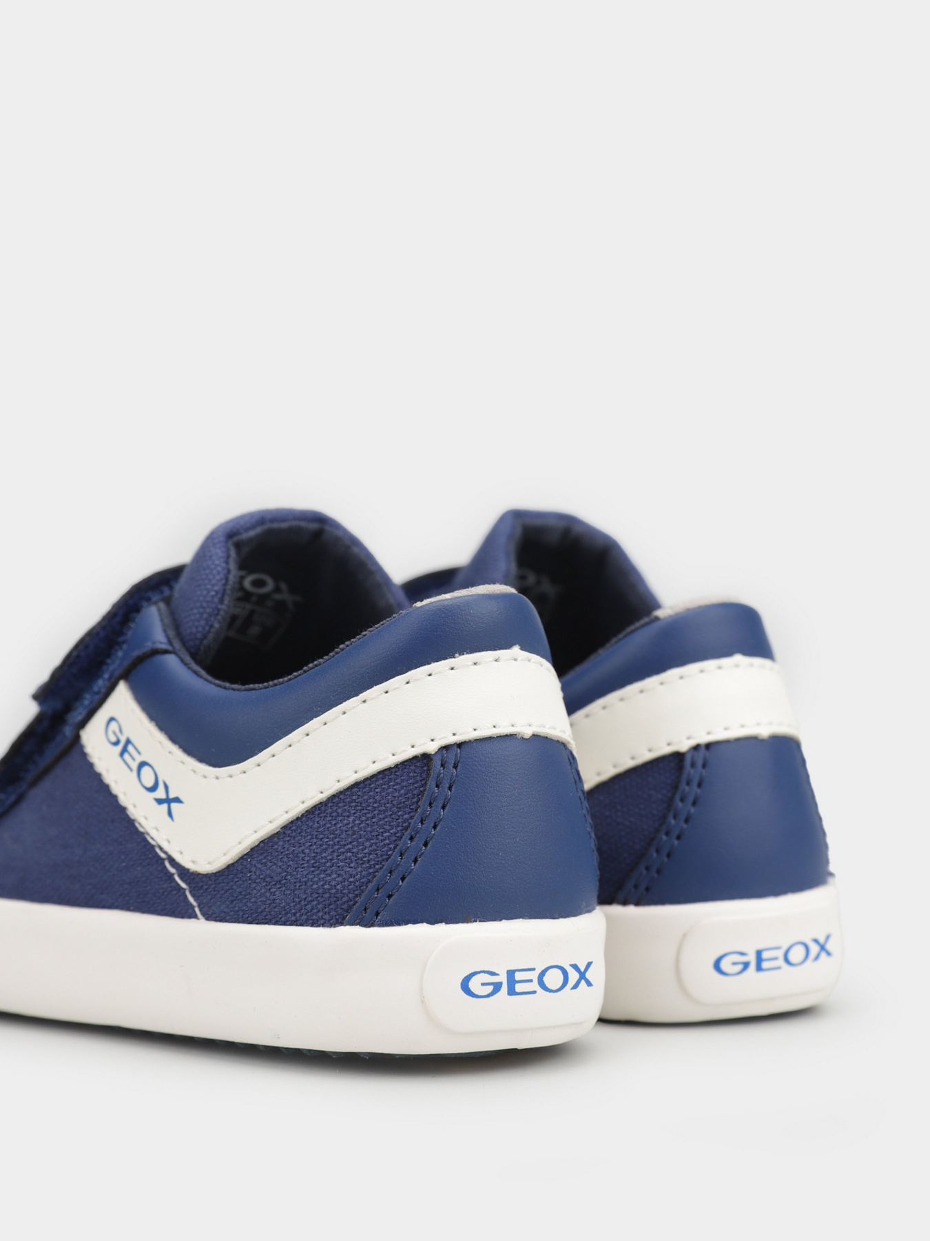 Полуботинки Geox Gisli модель B151NB-01054-C4211 Фото