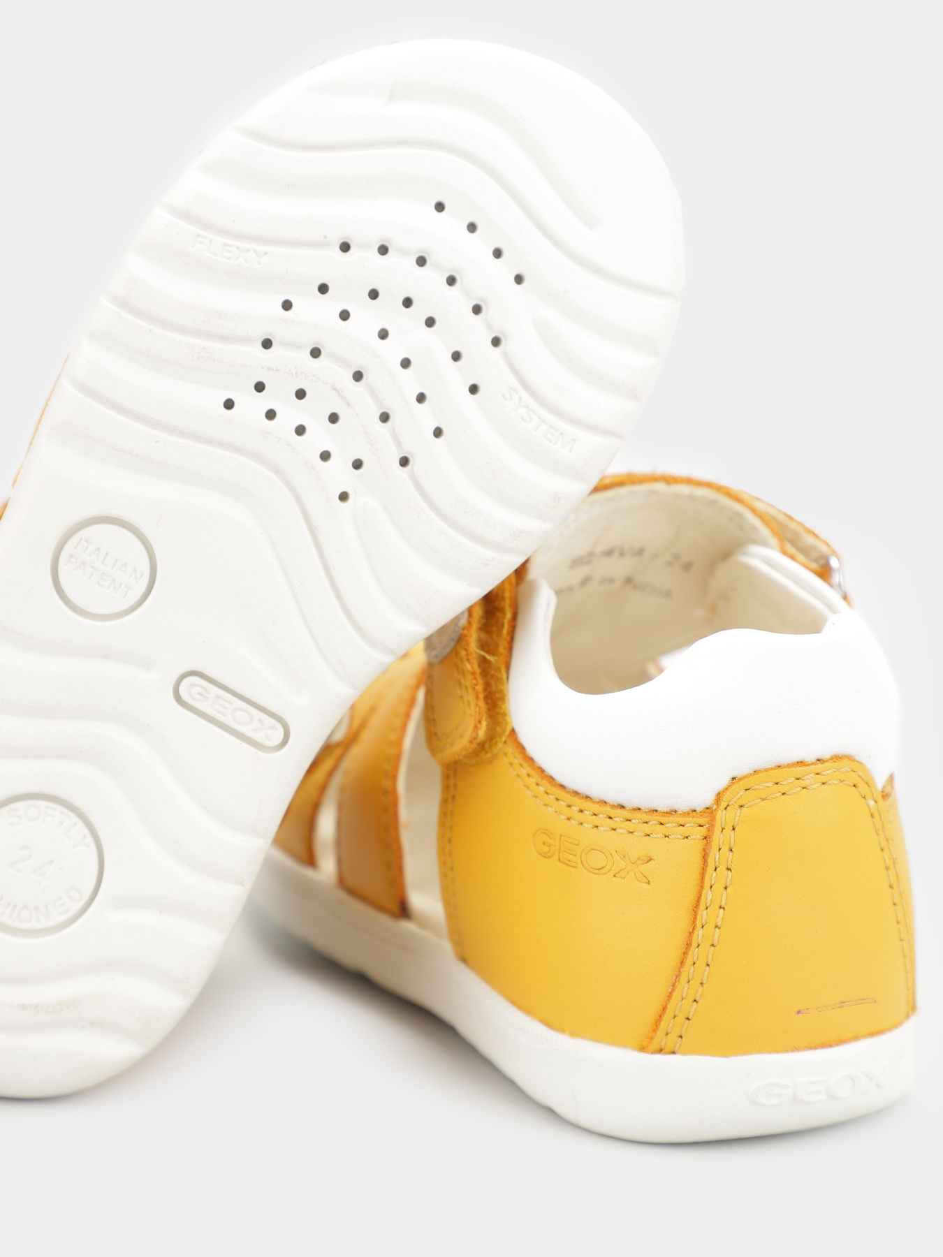 Сандалии Geox Macchia модель B254VA-08554-C2003 Фото