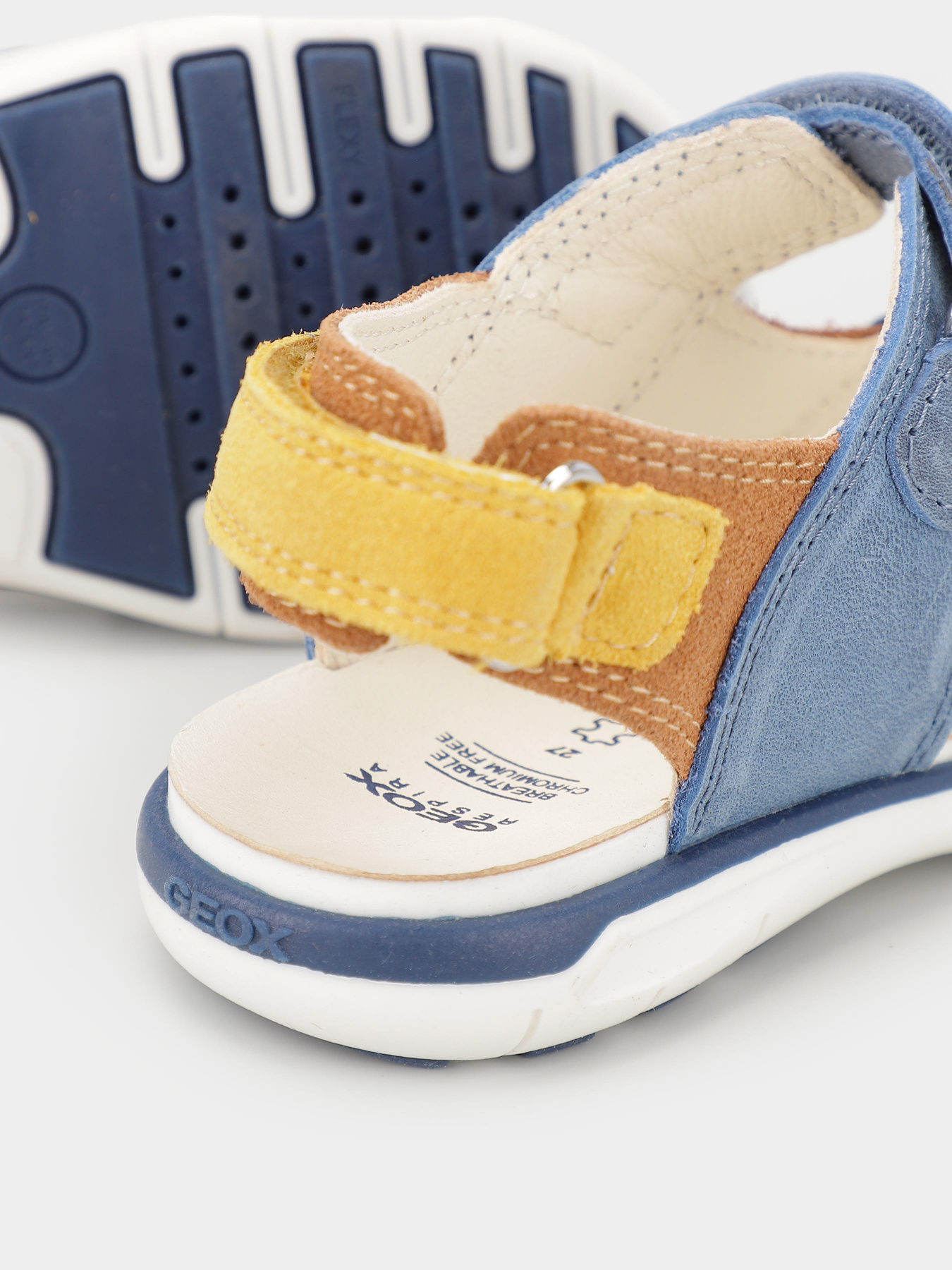 Сандалии Geox Delhi модель B354LB-0CL22-C0230 Фото