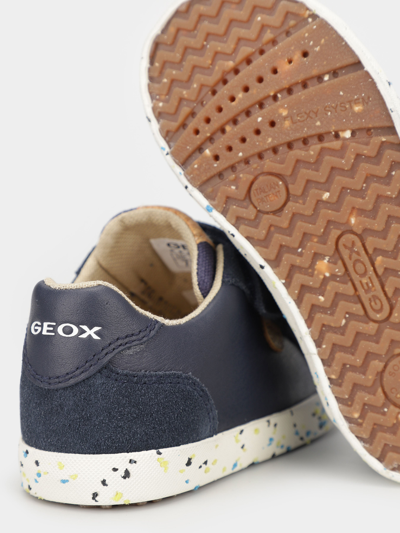 Кеды низкие Geox Kilwi модель B35A7C-08522-C4002 Кеды низкие Geox Kilwi модель B35A7C-08522-C4002 Фото