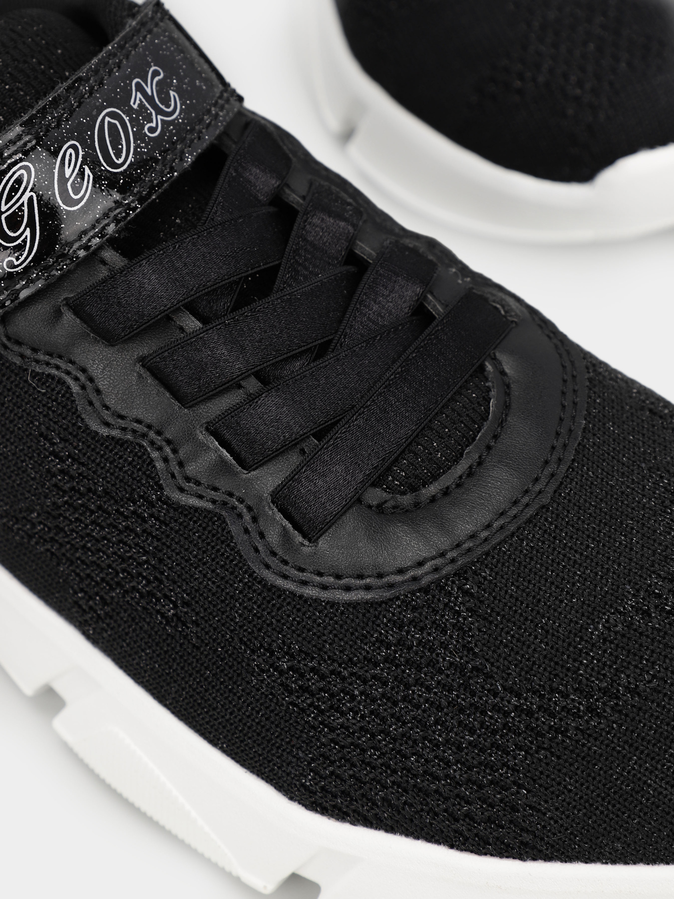 Кроссовки Geox модель J25DLD-07QBC-C9999 Фото