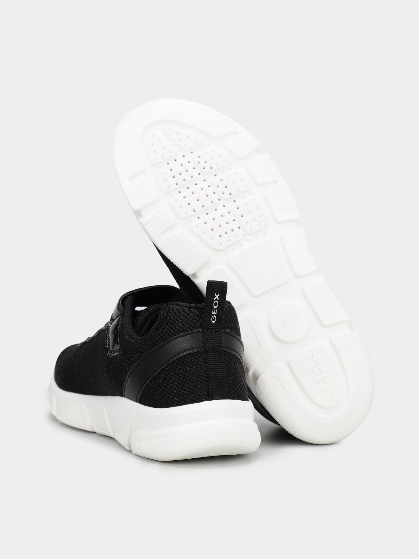 Кроссовки повседневные Geox модель J25DLD-07QBC-C9999 Кроссовки повседневные Geox модель J25DLD-07QBC-C9999 Фото