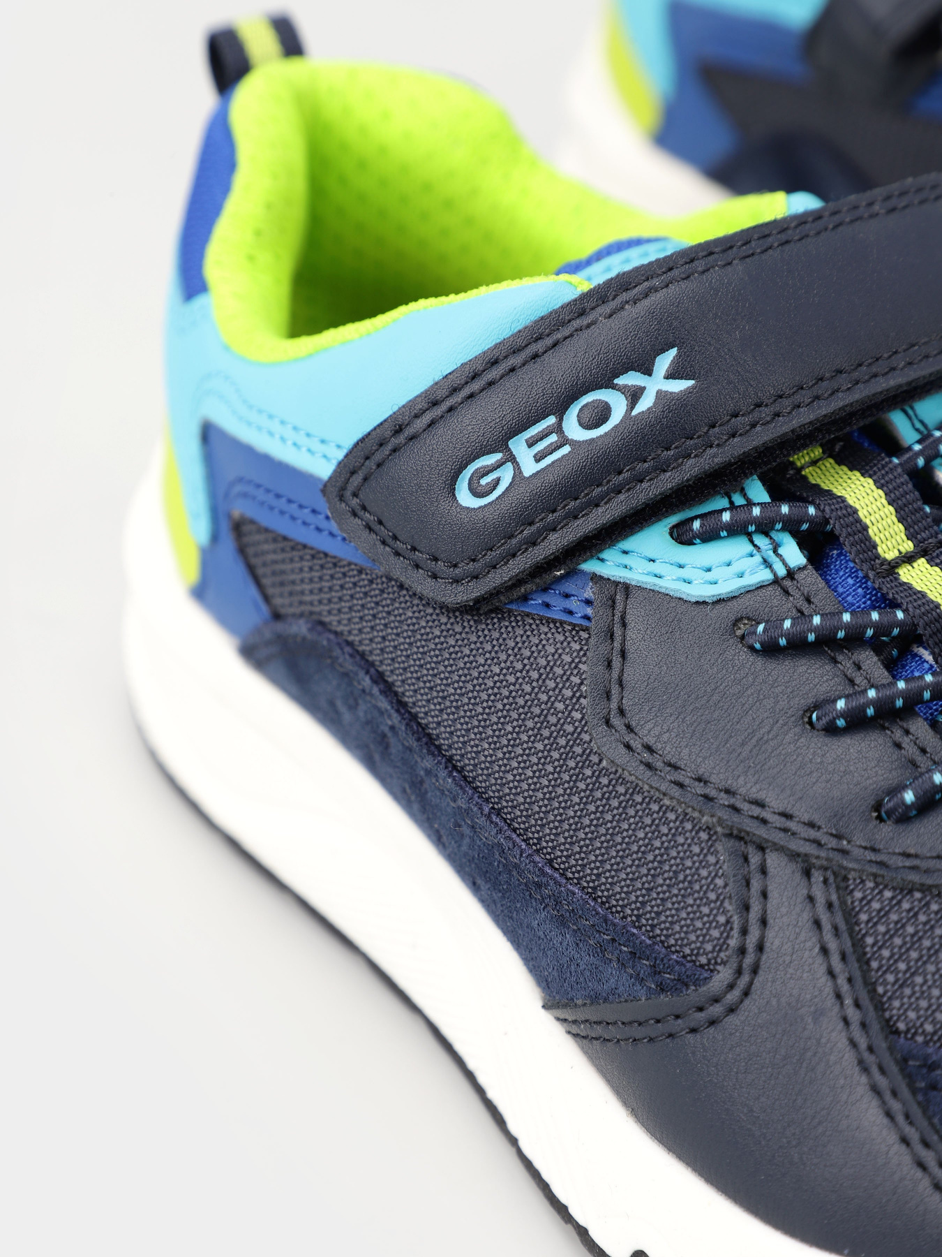 Кроссовки Geox Rooner модель J26H0C-01122-C0749 Фото