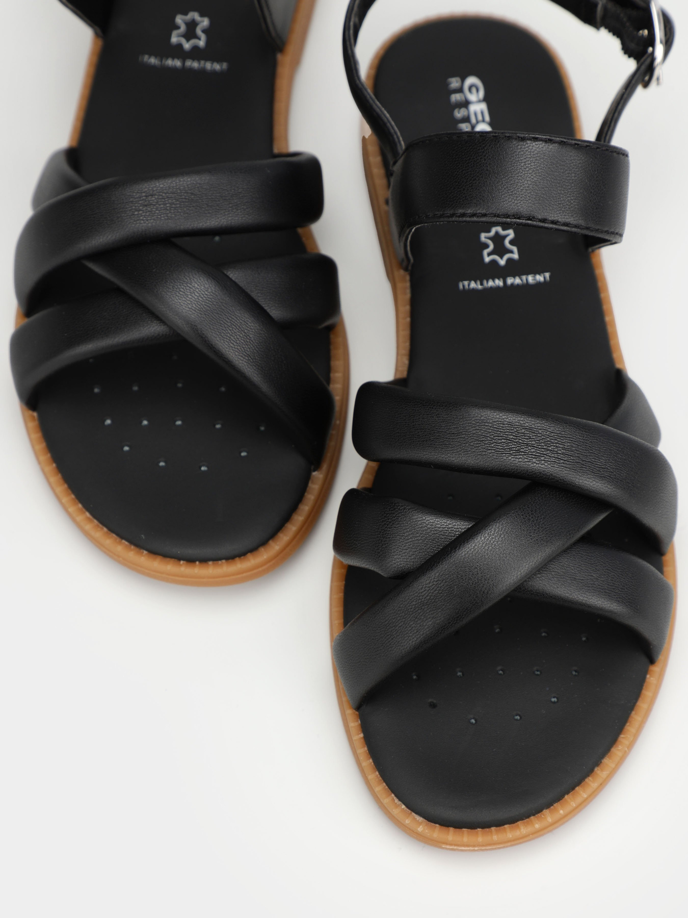 Сандалии Geox Karly модель J3535C-000KB-C9999 Фото