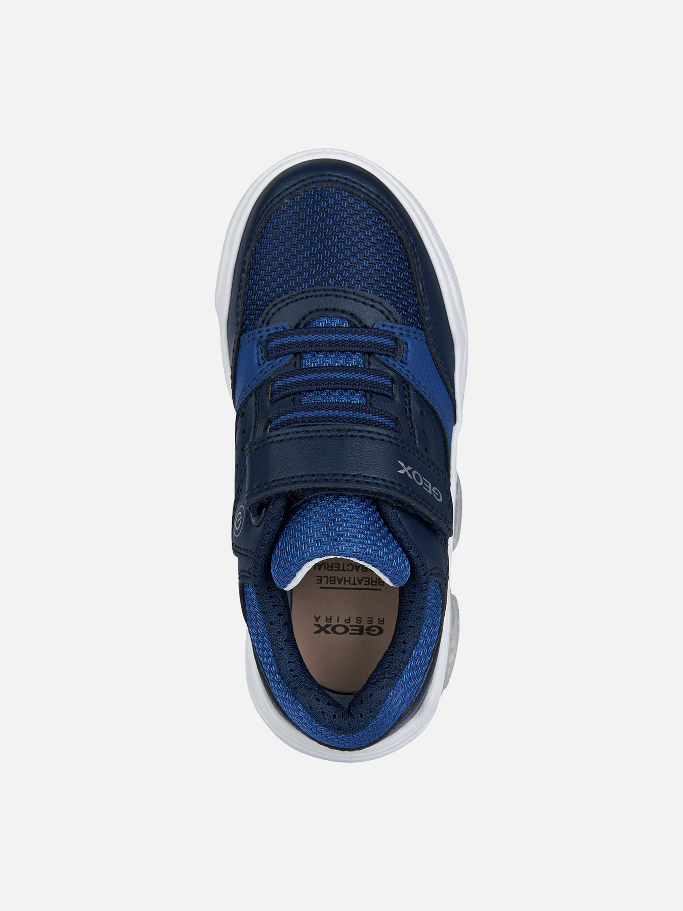 Кроссовки Geox Illuminus модель J35GVB-0BU11-C0700 Фото